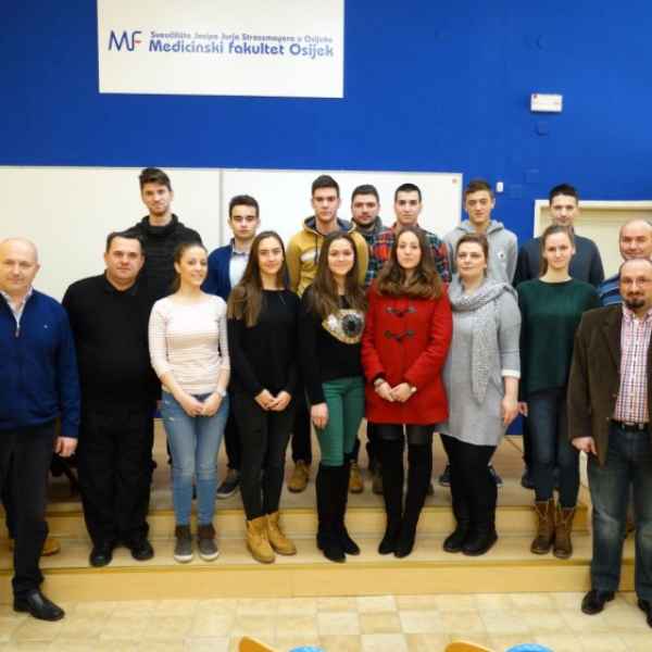 Prva generacija Sveučilišnog integriranog preddiplomskog i diplomskog studija dentalne medicine - 04.11.2016.