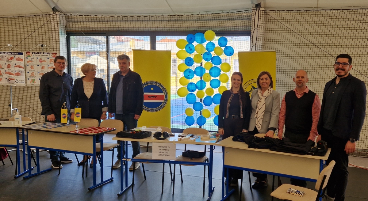 Fakultet za dentalnu medicinu i zdravstvo Osijek sudjelovao na manifestaciji SciArt u Požegi